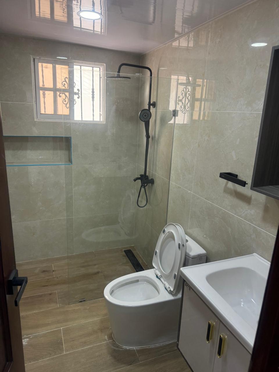 apartamentos - Rento apartamento en Gazcue Remodelado primer nivel  6