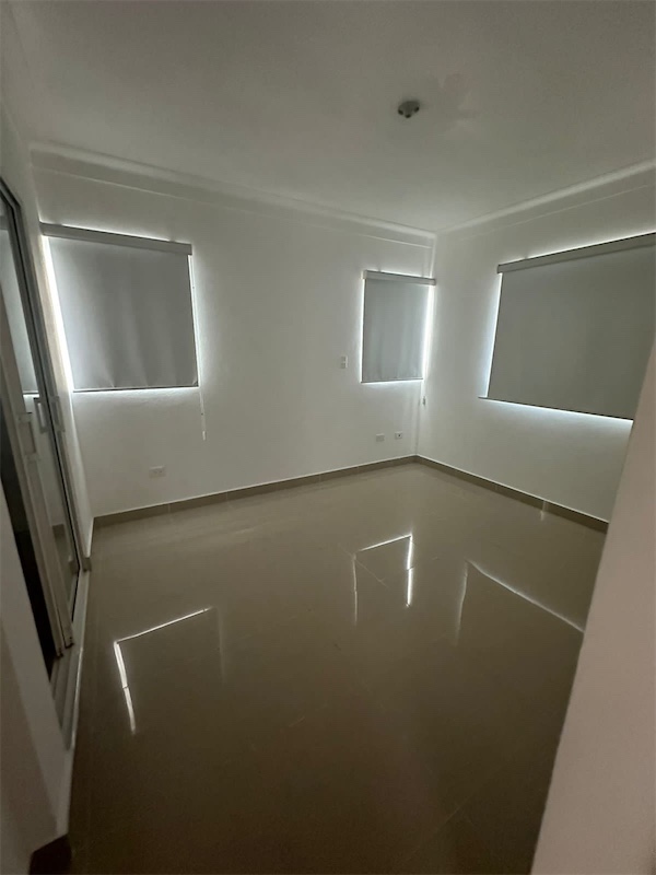 apartamentos - Alquilo en Gurabo 4 planta  8