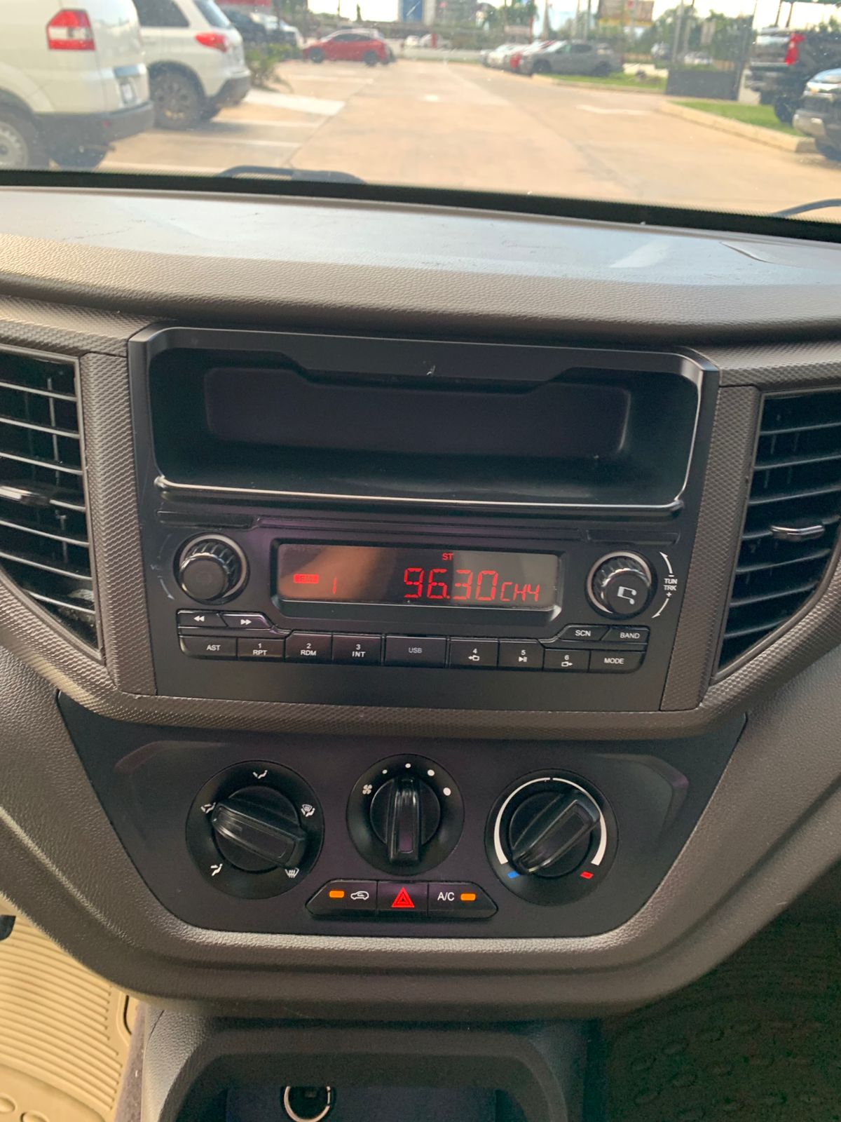 jeepetas y camionetas - Chevrolet N400 Cargo 2021 5