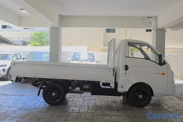 camiones y vehiculos pesados - Hyundai H-100 4