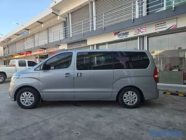 jeepetas y camionetas - HYUNDAI GRAND STAREX 2021 GRIS 9