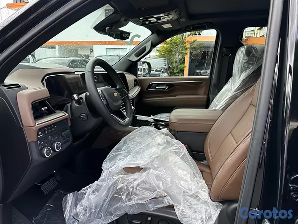 jeepetas y camionetas - Chevrolet Tahoe Duramax 0km. año 2026  9