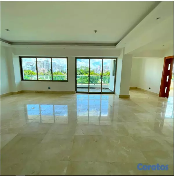 apartamentos - Apartamento a pasos de la Av. Anacaona con 300m2 4