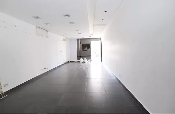 oficinas y locales comerciales - Local céntrico en Naco 3