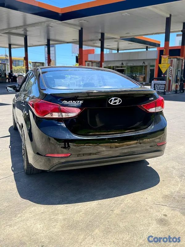 carros - HYUNDAI AVANTE 2014 9