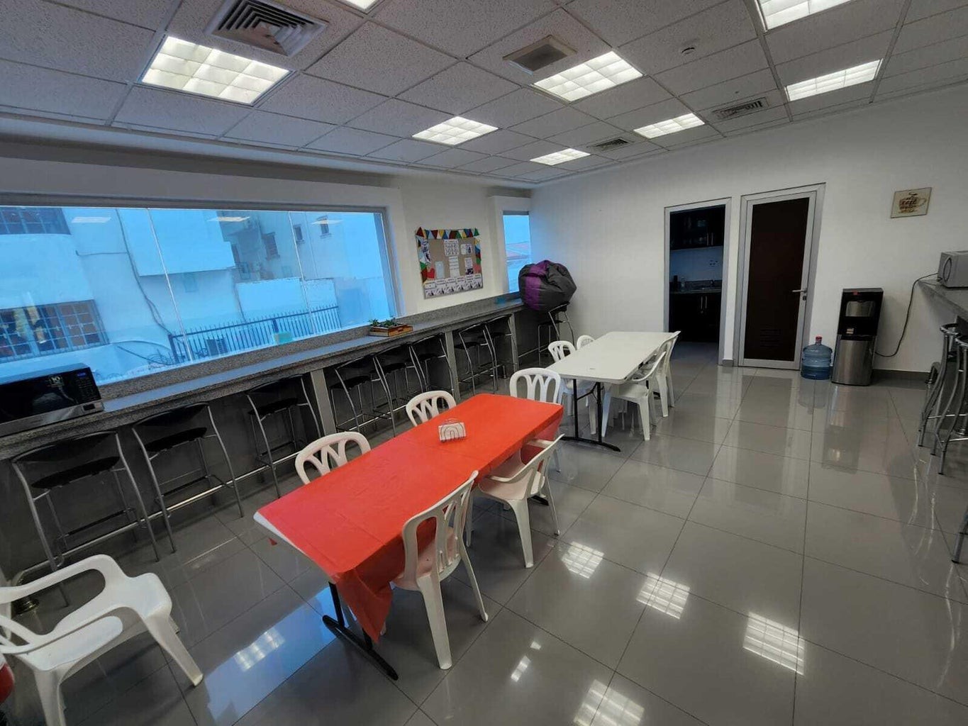 oficinas y locales comerciales - Edificio Comercial de 5 Pisos con 325 MTS 5