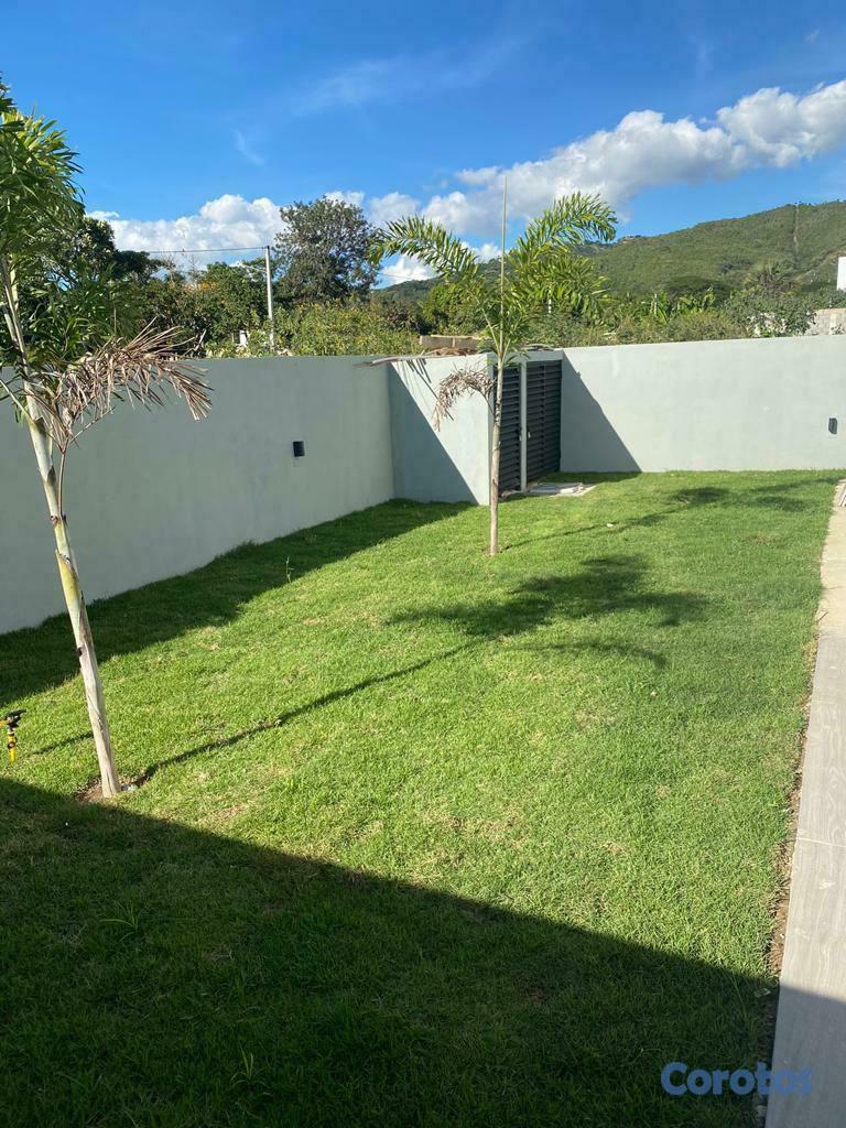 casas - Casa modena en venta en proyecto cerrado en Gurabo 10