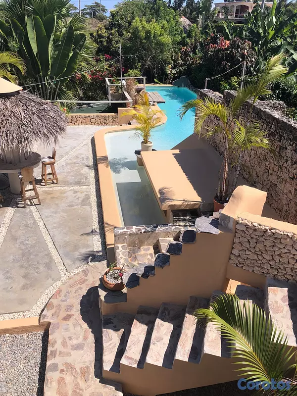 otros inmuebles - Boutique Hotel en venta en Cabrera  7