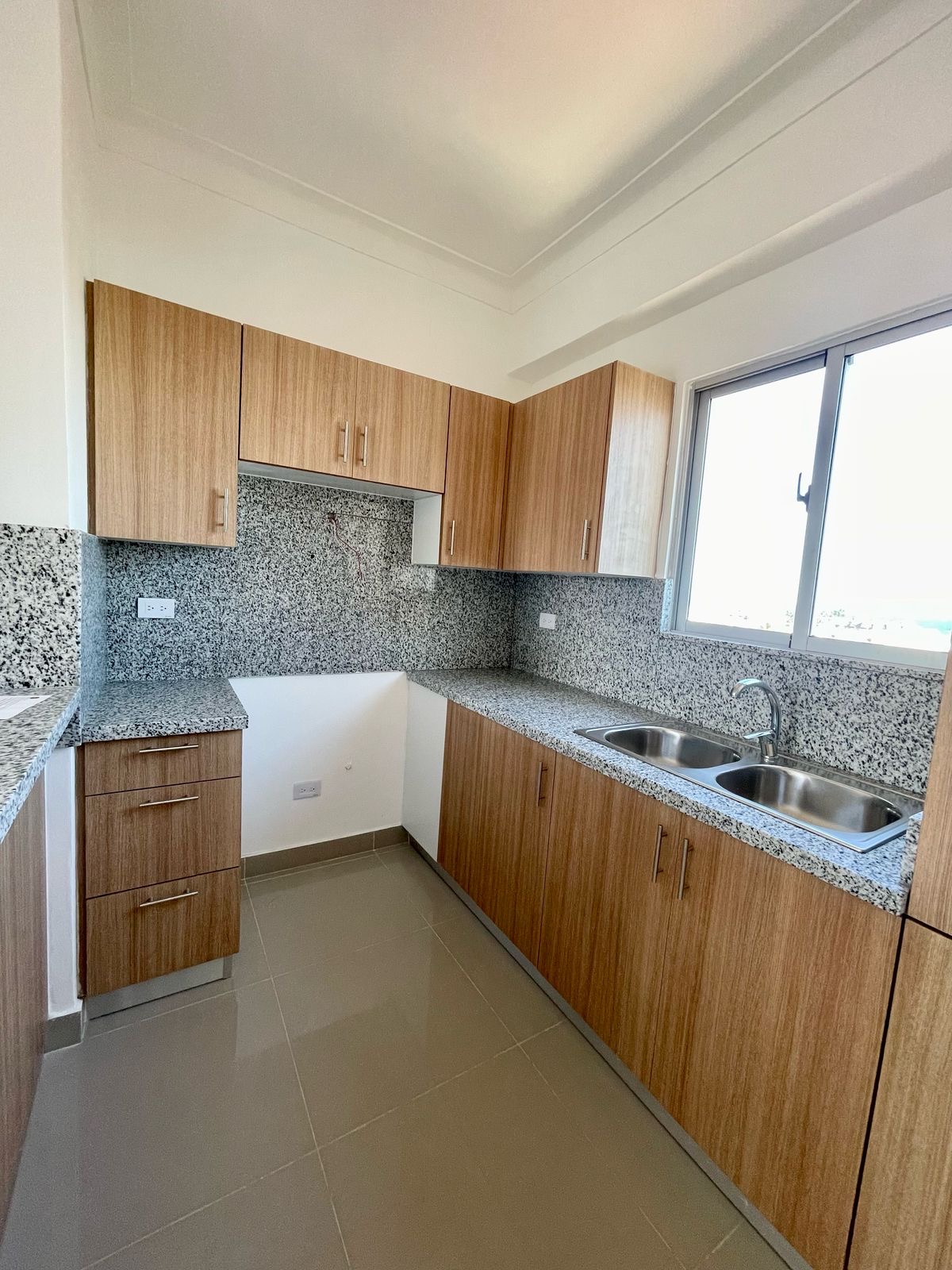 apartamentos - EL CACIQUE. Independencia precio US$148,000 CARATE 4