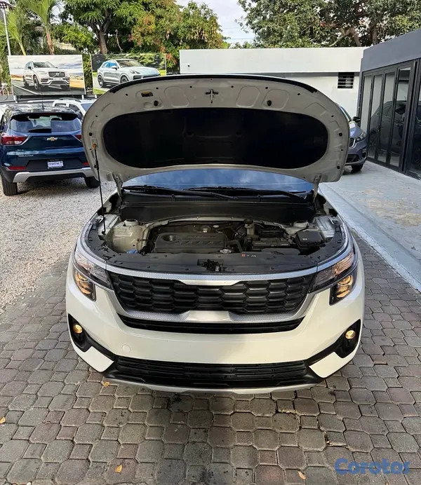 jeepetas y camionetas - Kia Seltos 2023 De la casa  6