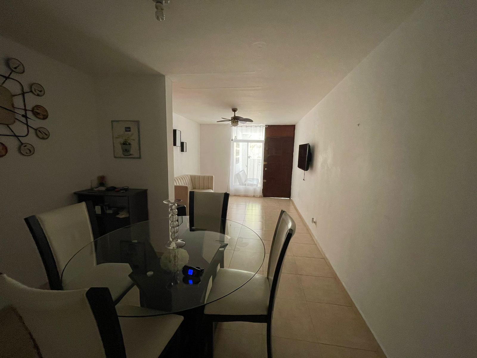 habitaciones y viviendas compartidas - Se Alquila Habitación en la Esperilla D.N 1