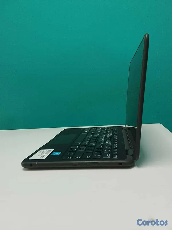 computadoras y laptops - Laptop, Dell Latitude 3189 (touch) / 7th Gen, Inte 4