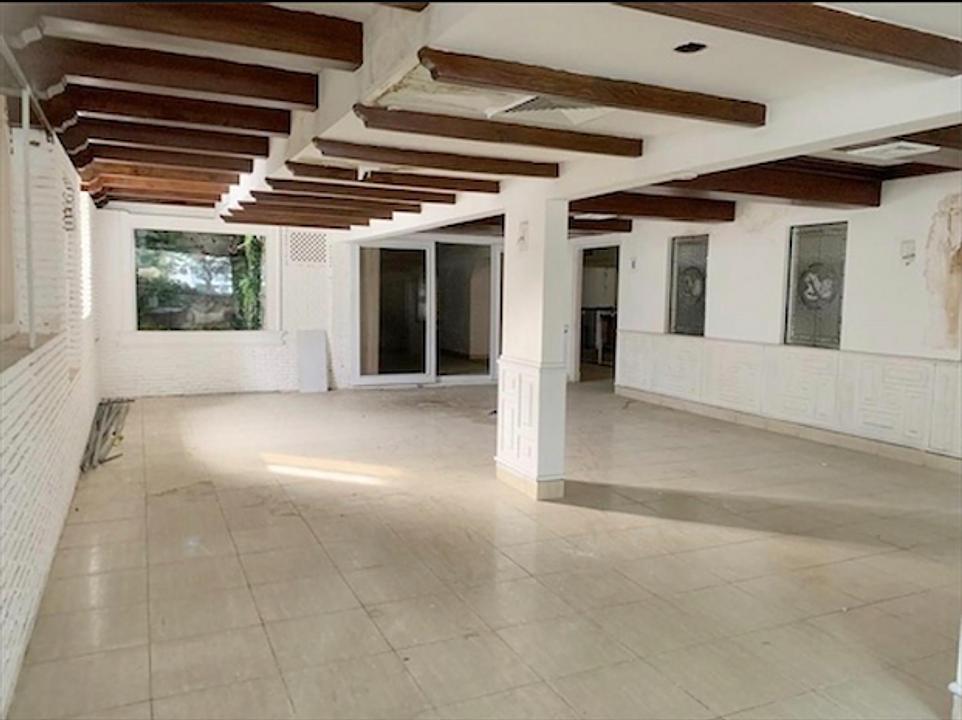 oficinas y locales comerciales - Local céntrico Naco 4