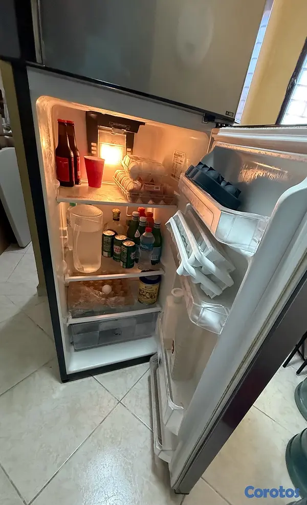 electrodomesticos - Vendo nevera marca Mabe dos puertas  2