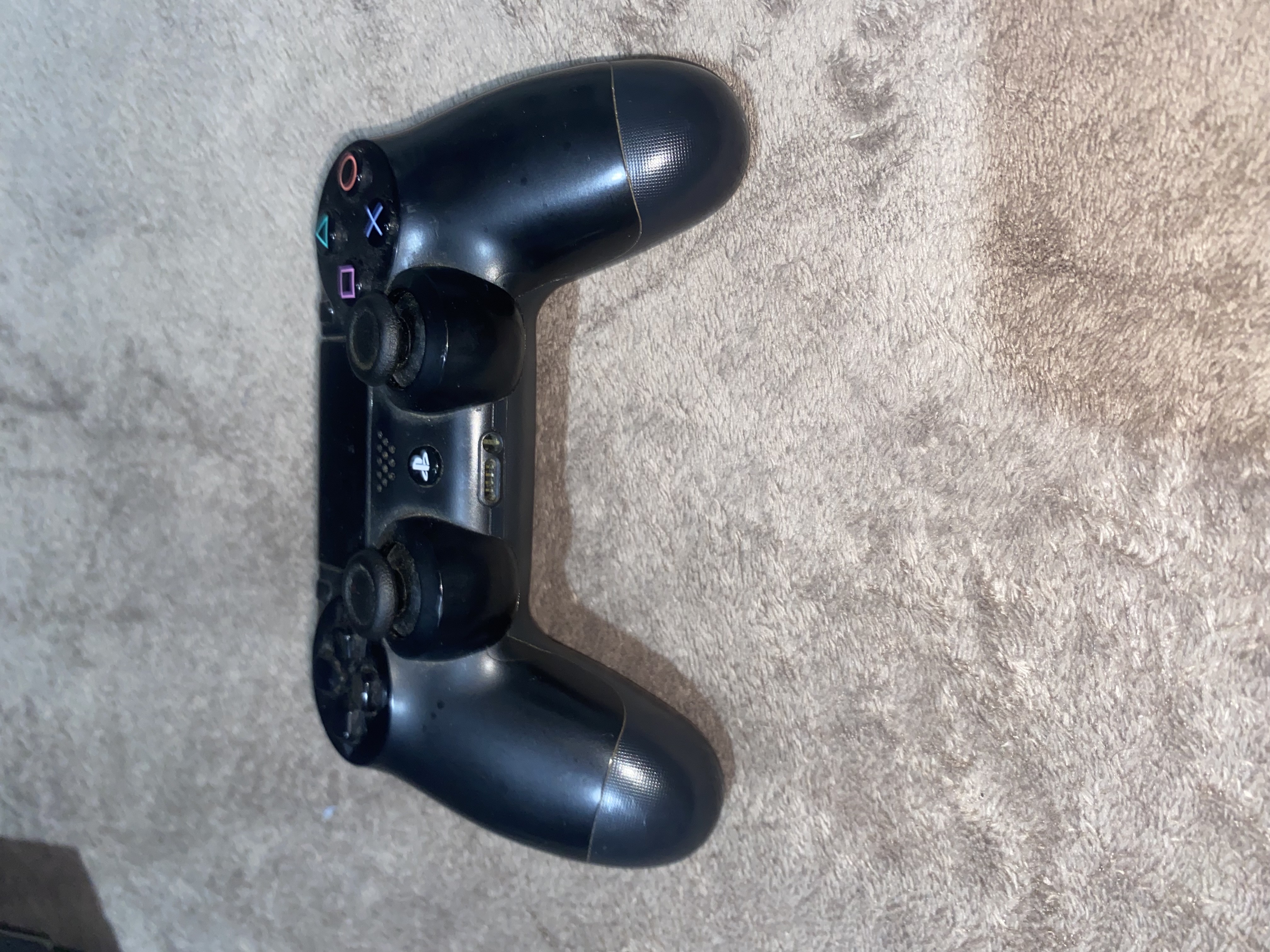 consolas y videojuegos - Playstation 4 Fat como nuevo, control incluido mas 3 juegos 3