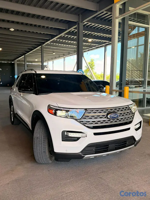 jeepetas y camionetas - vehículo en excelente condiciones, casi nuevo. 3