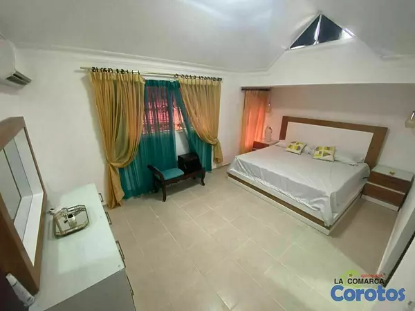 casas - Casa de 4 habitaciones en venta, Santiago  6
