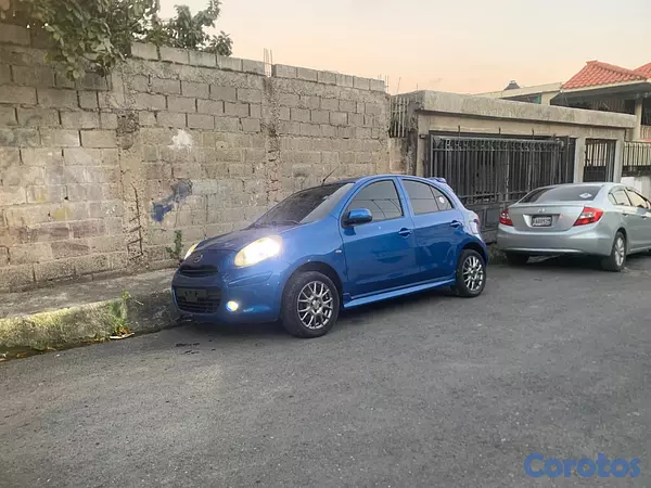 carros - Vendo Nissan march  3
