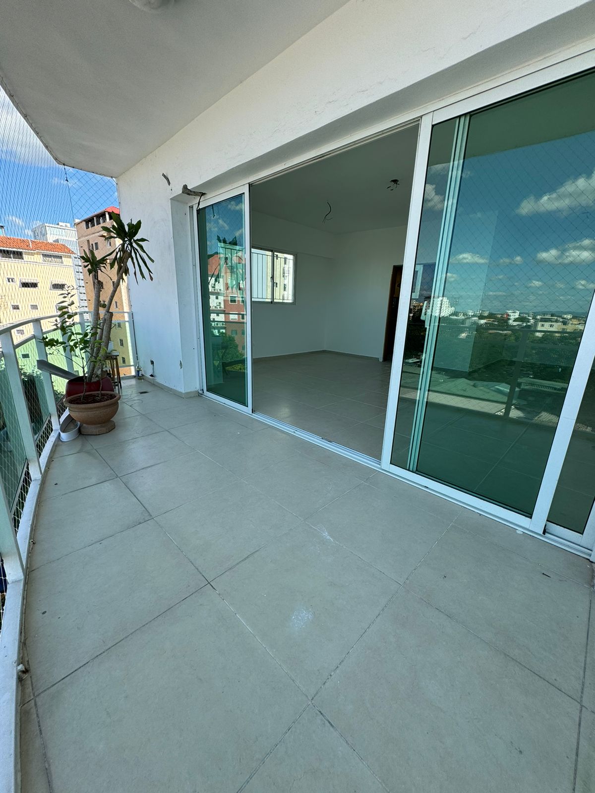 apartamentos - Apartamento  3 Habitaciones en Evaristo Morales 0