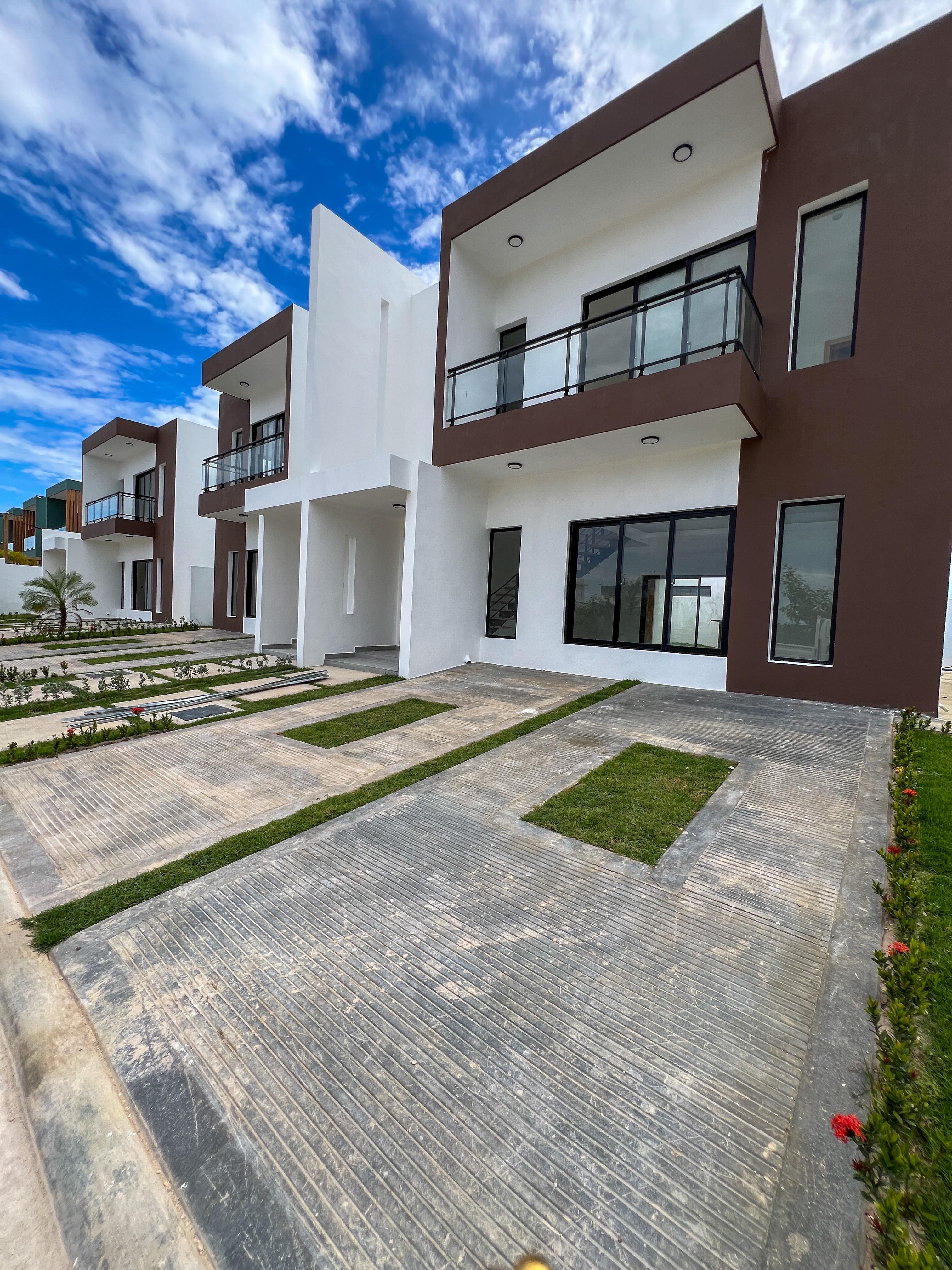 casas vacacionales y villas - venta de villas en punta cana con picuzzi incluido zona turística 