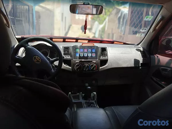 jeepetas y camionetas - TOYOTA HILUX sr 2006  2