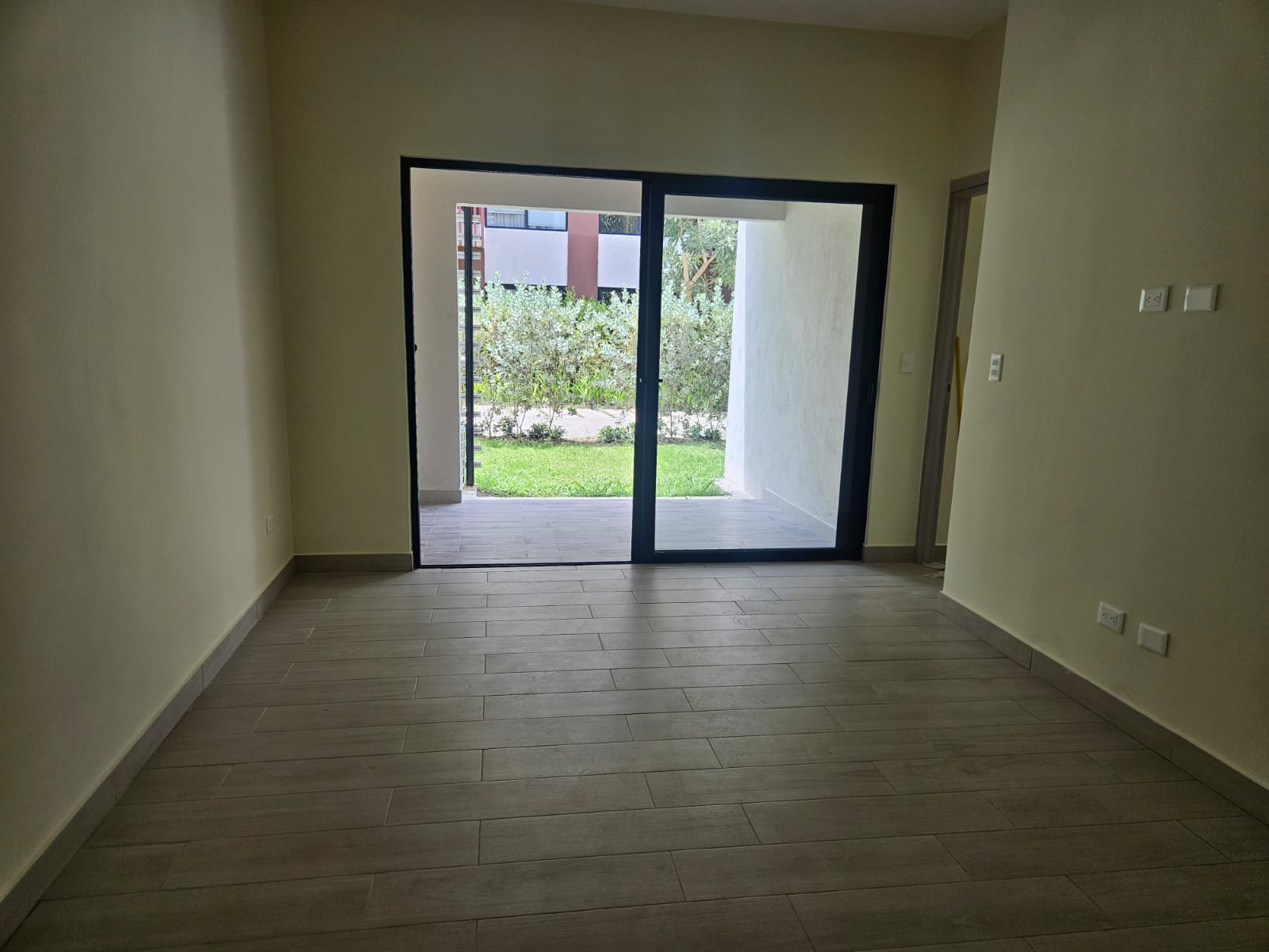 apartamentos - Renta Apartamento Panorama Lake con Linea Blanca e 8