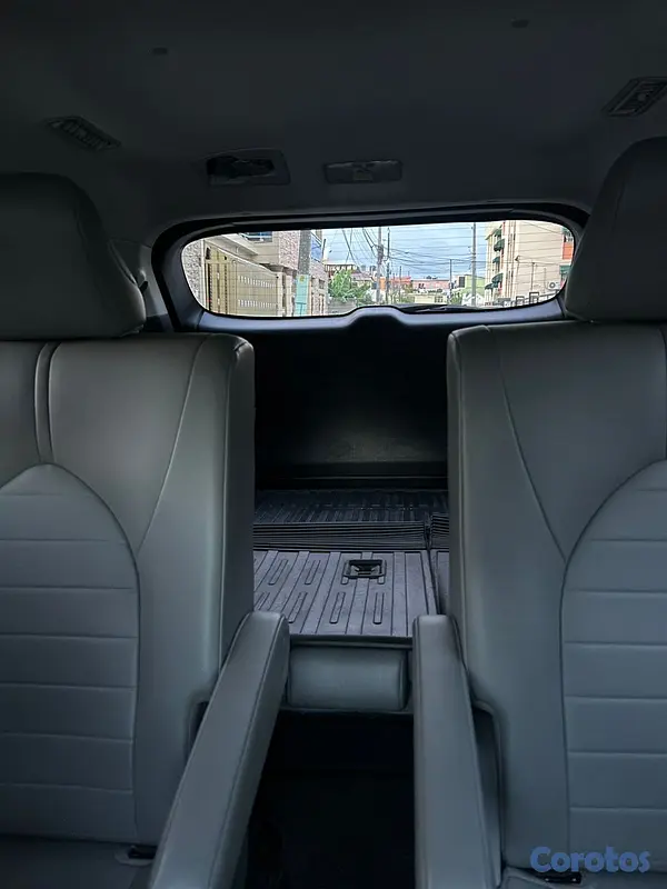 jeepetas y camionetas - Toyota Highlander 2020 full clean 2
