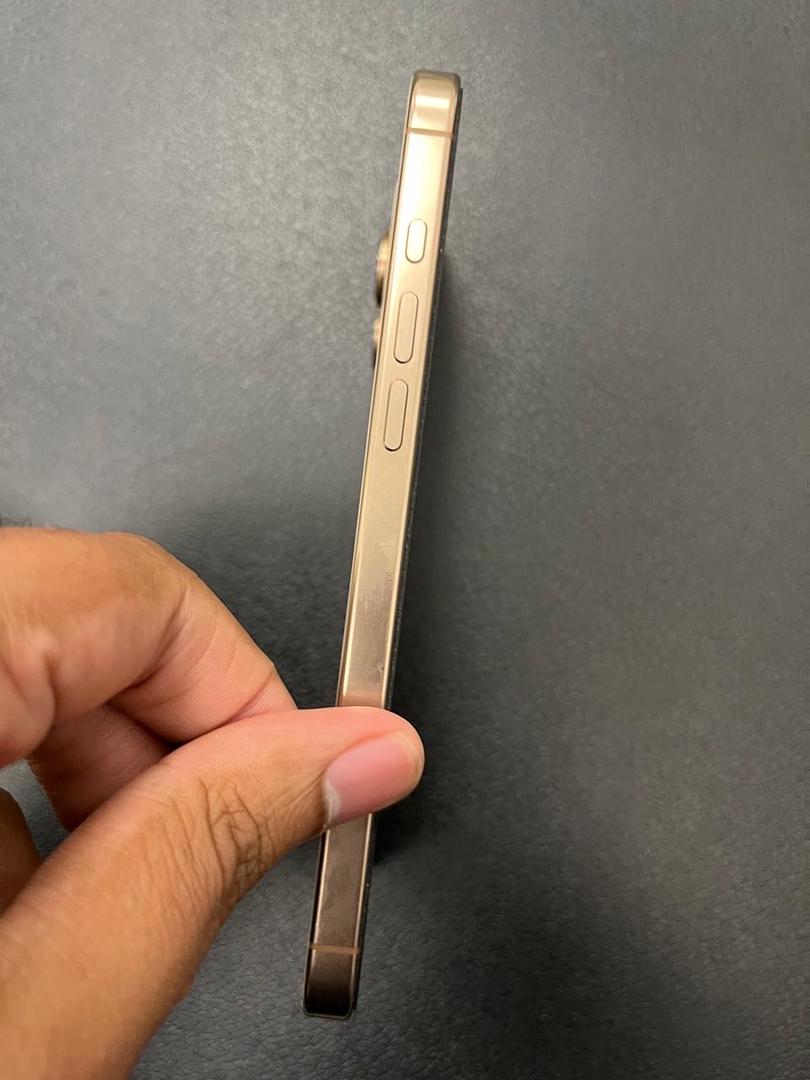 celulares y tabletas - iphone 16 Pro Max 1