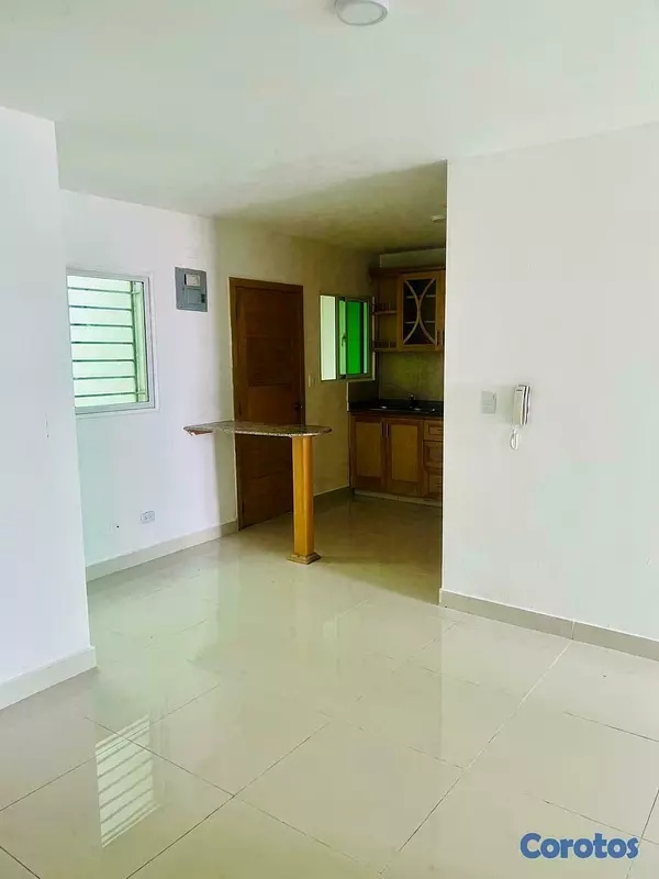apartamentos - Apartamento en Excelentes condiciones y con Buena Distribución. 3