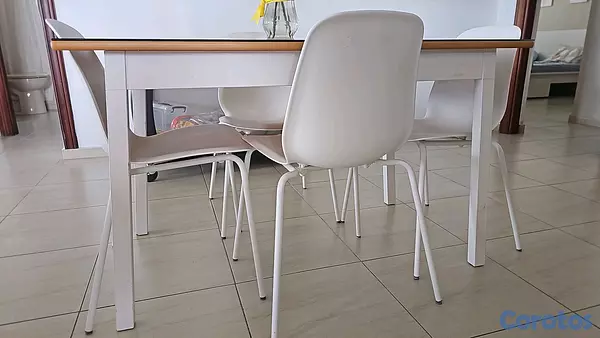 muebles y colchones - Comedor de Ikea de 75cmX125cm con sus sillas.  4