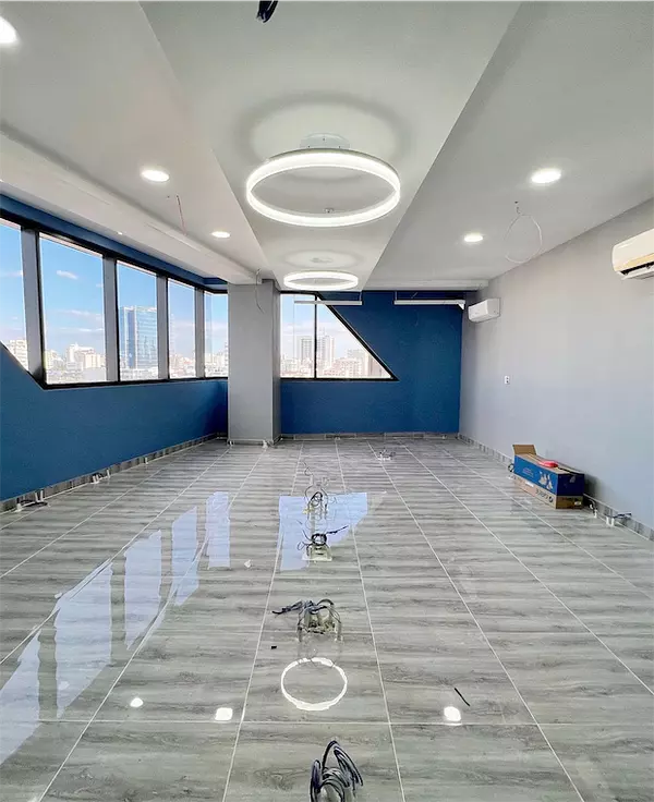 oficinas y locales comerciales - Local en venta  torre corporativo 5