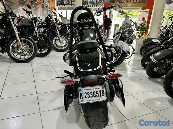motores y pasolas - BMW R18 7