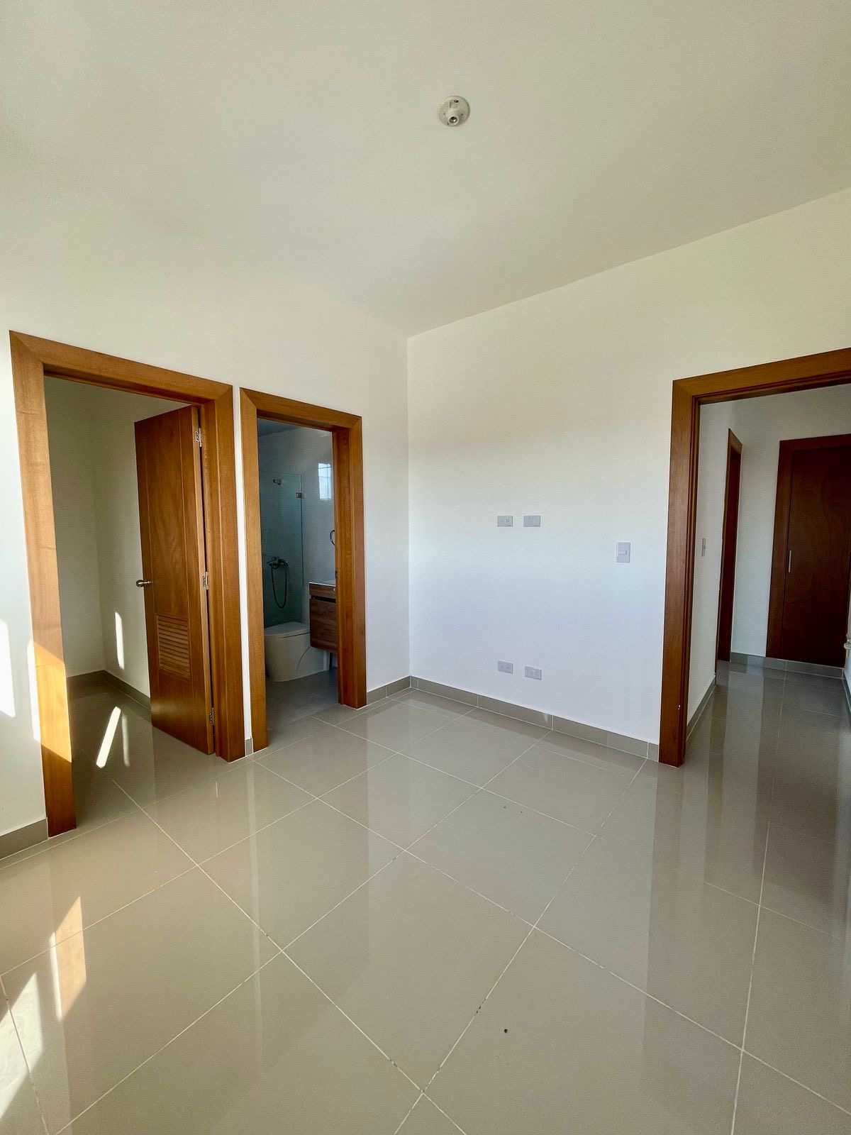 apartamentos - EL CACIQUE. Independencia precio US$148,000 CARATE 6