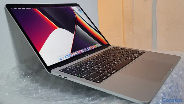 computadoras y laptops - Macbook pro 13.3 Pulg M1 Ram 8gb Disco 256gb solido año 2020 2