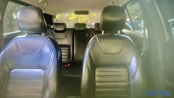 jeepetas y camionetas - precio ligeramente negociable  7
