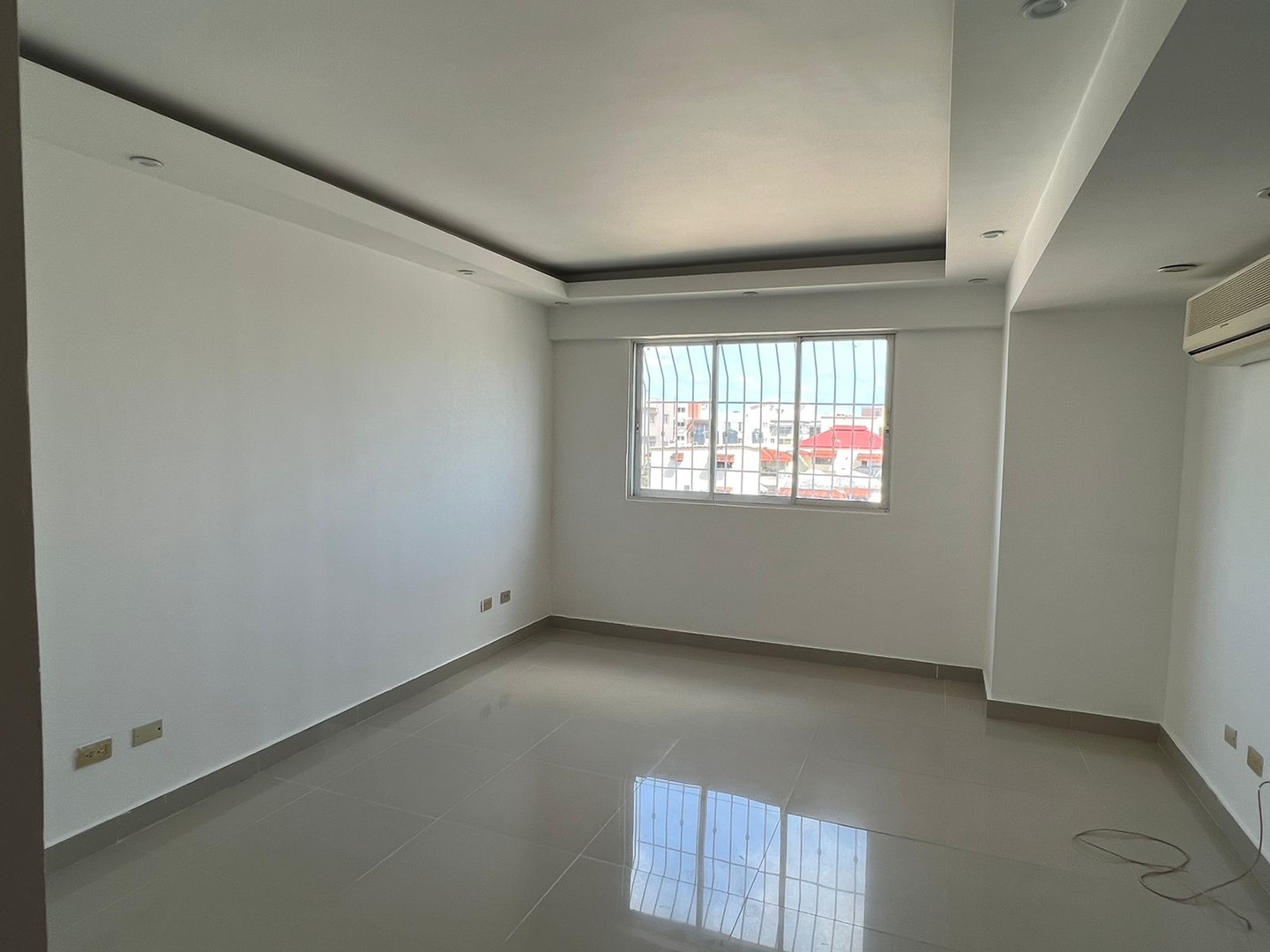 apartamentos - Venta de apartamento en vista hermosa Santo Domingo este de 163mts 7