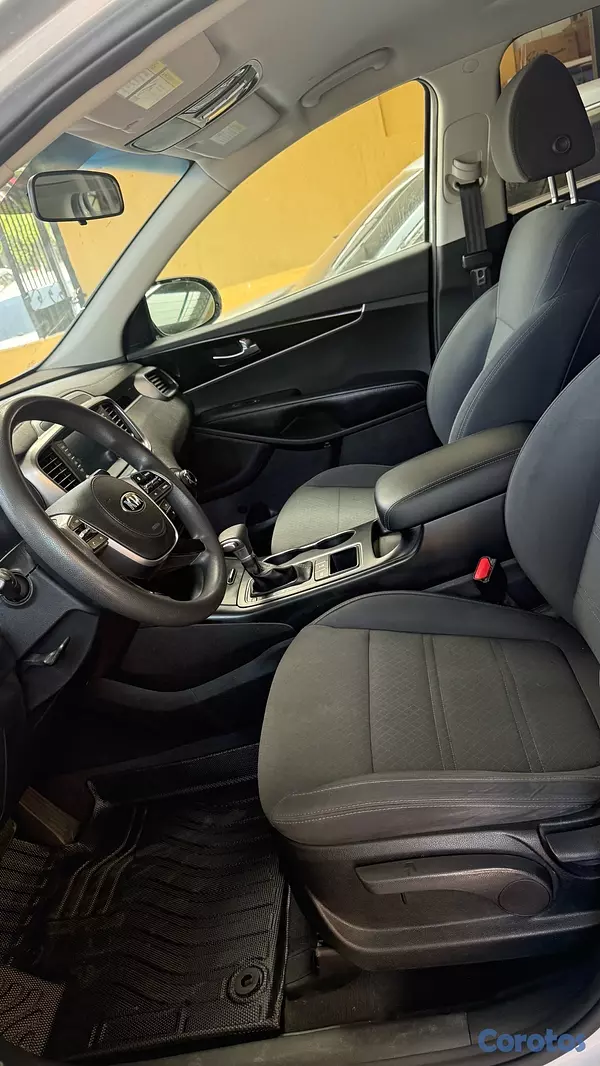 jeepetas y camionetas - KIA SORENTO S 2020 3
