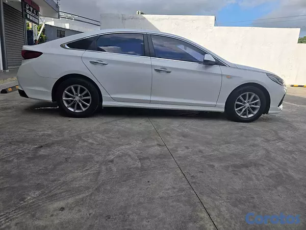 carros - HYUNDAI SONATA NEW RISE 2018 BLANCO GASOLINA 5