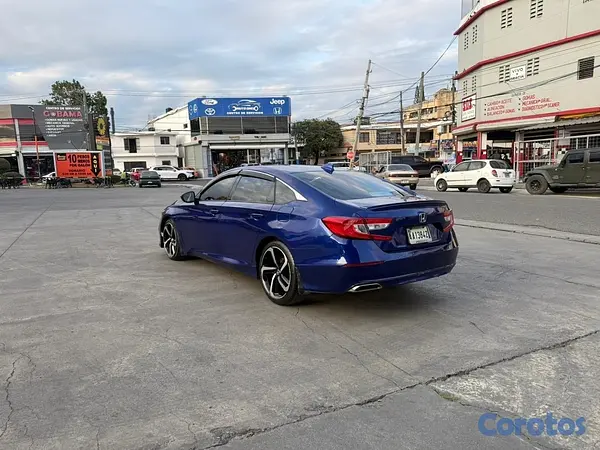 carros - El carro está en óptimas condiciones. 9