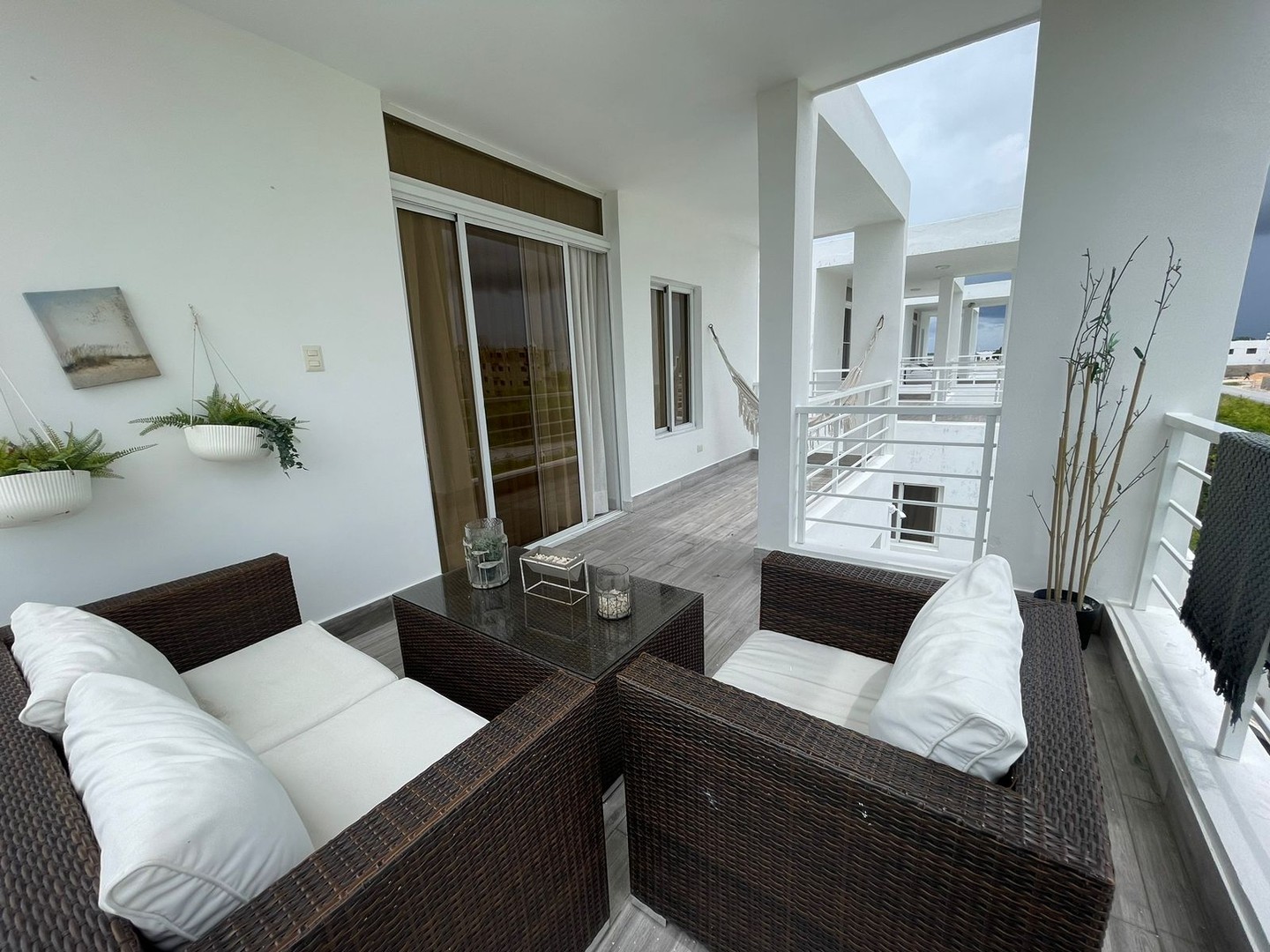 casas vacacionales y villas - Alquilo Villa de 3 Nivele Amueblada Full en Residencial Costa Cana 
Código: PD44 1