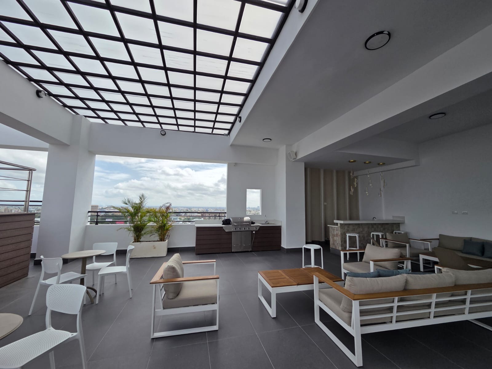 apartamentos - Alquiló la Esperilla piso 14 dos hab 2.5 baños dos 9