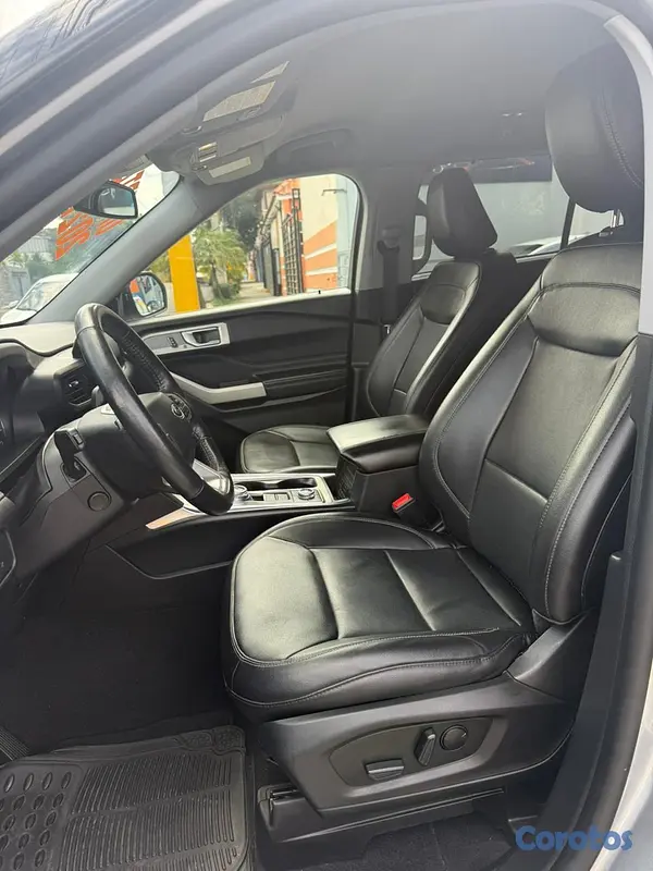 jeepetas y camionetas - Ford Explorer limited 4WD 2021 10