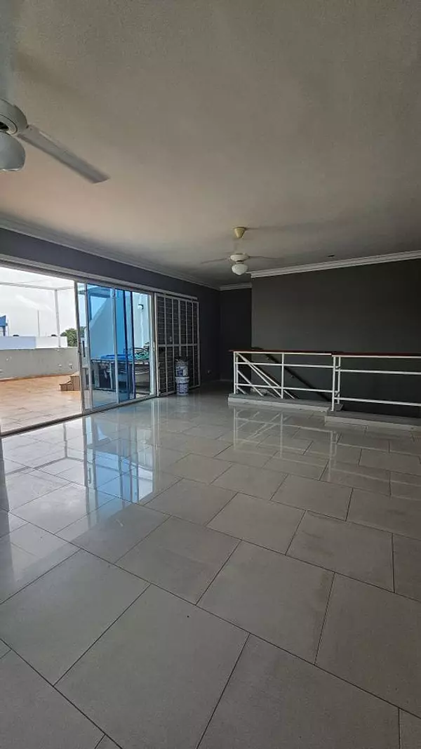 penthouses - Amplio Penthouse en buenísima zona de Los Prados  4