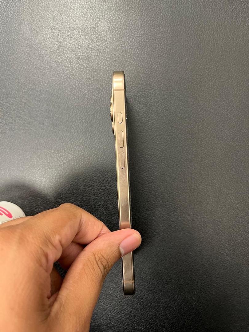 celulares y tabletas - iphone 16 Pro Max 2