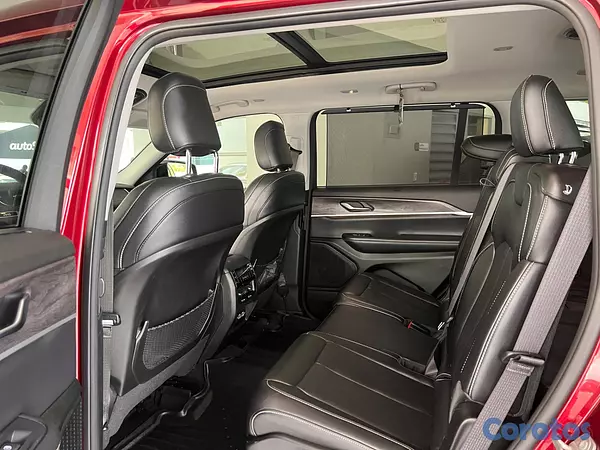 jeepetas y camionetas - Jeep Grand Cherokee L Limited 11