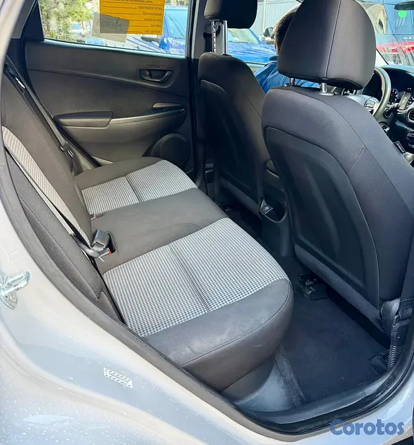 jeepetas y camionetas - Hyundia Kona SE 2023 7