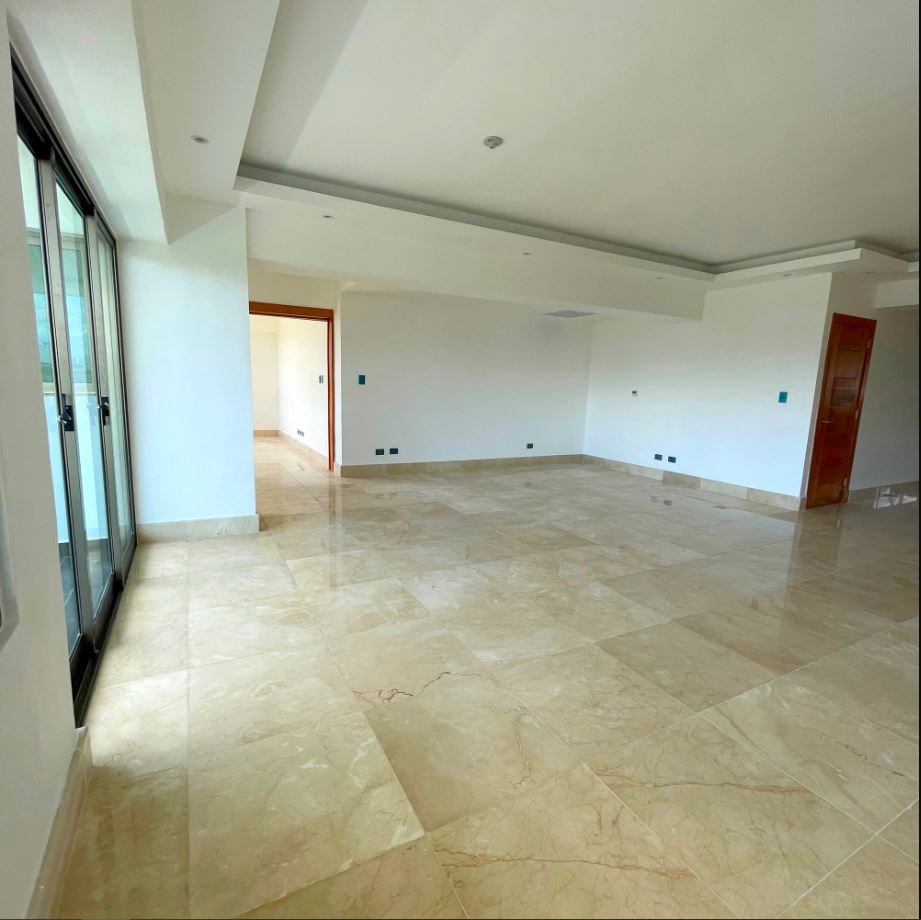 apartamentos - Apartamento a pasos de la Av. Anacaona con 300m2 4