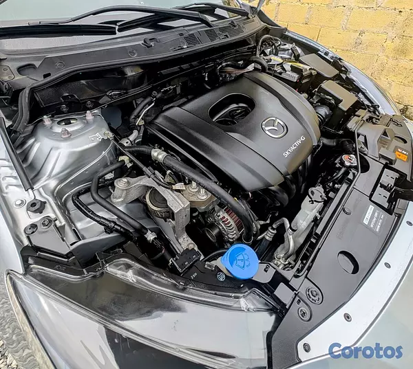 carros - Mazda Demio 2020 10