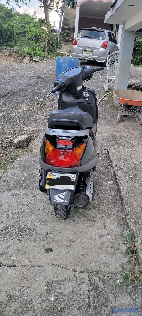 motores y pasolas - Honda lead 100 full óptimas condiciones  3