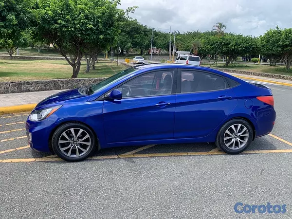 carros - Hyundai Accent 2012 Usado  5